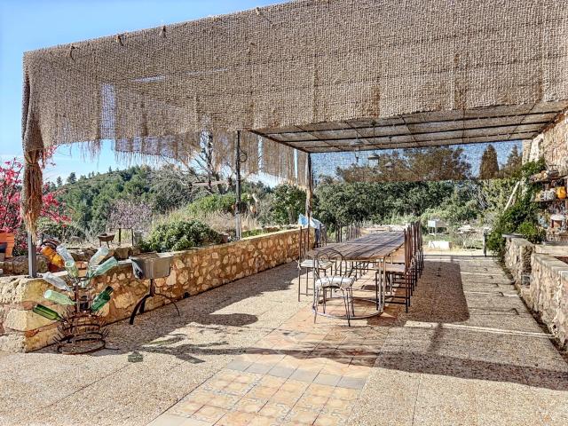 Château vente à France métropolitaine, Mouriès