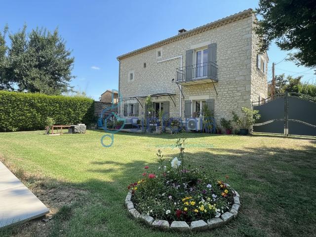 Maison vente à Nîmes, Moussac