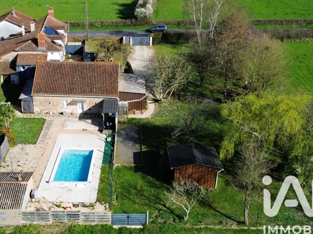 Maison vente à Montmorillon, Moussac