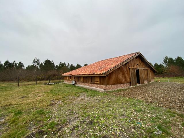 Maison vente à Moustey
