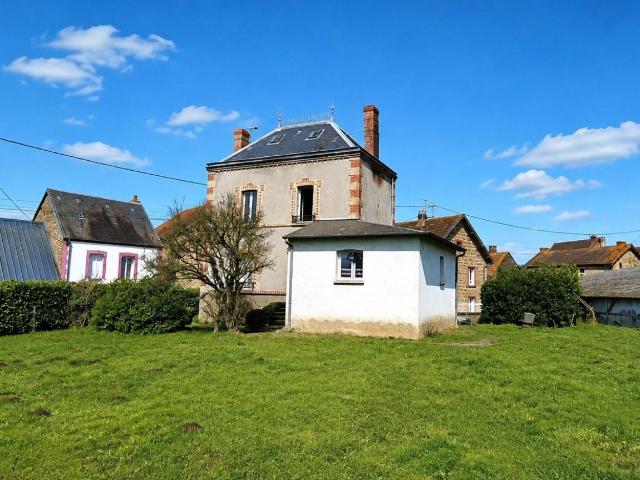 Maison vente à Aubusson, Moutier-rozeille