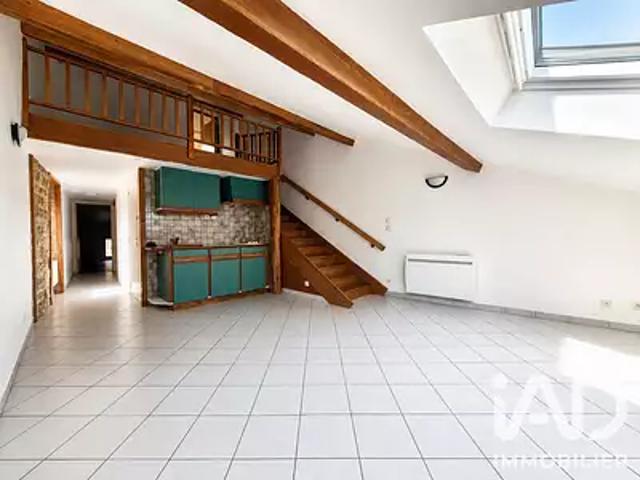 Appartement location à Quartier St-Laurent du Jura, Mouzon