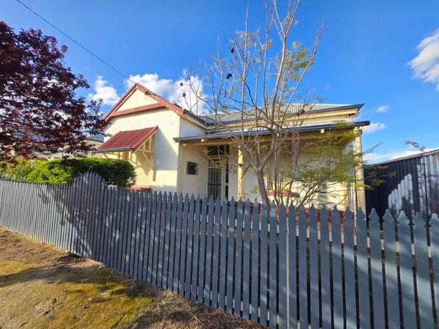 House for sale in Katanning, Shire Of Katanning