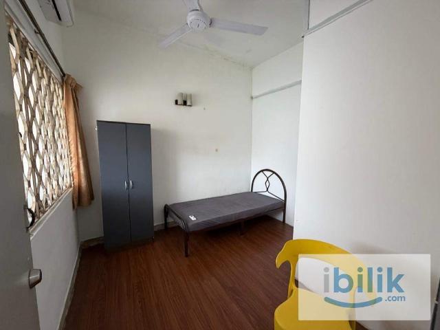 Room for rent in Petaling, Damansara Damai