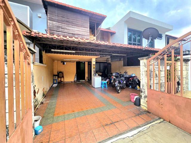Terraced House for sale in Langat, Selangor