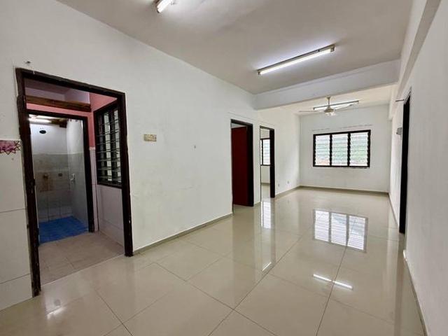 Flat for sale in Selayang, Selangor