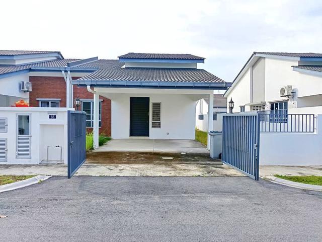 Residential House for sale in Sendayan Village, Negeri Sembilan