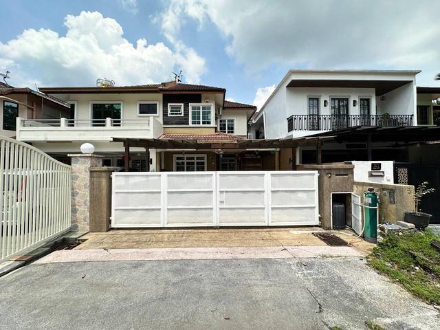 Terraced House for sale in Country Heights Damansara, Kuala Lumpur