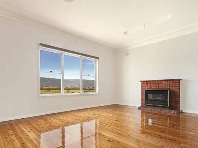 House for rent in Wollongong West, New South Wales