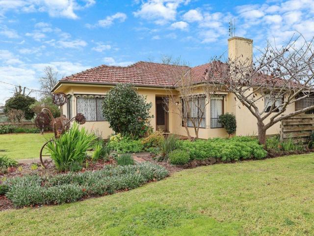 House for sale in Mortlake, Victoria