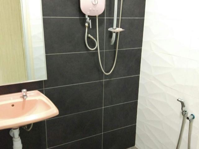 Room for rent in Petaling, Damansara Damai