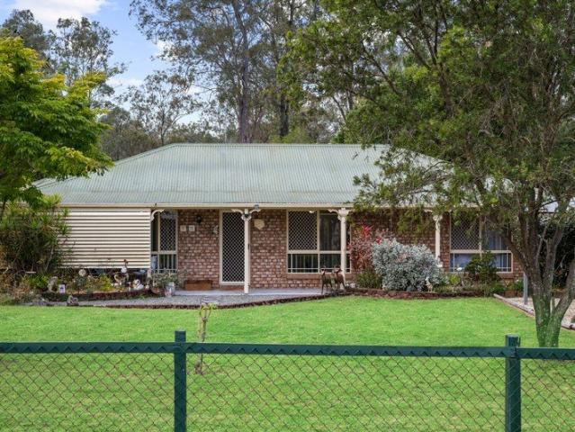 Cottage for sale in Toombul, Queensland