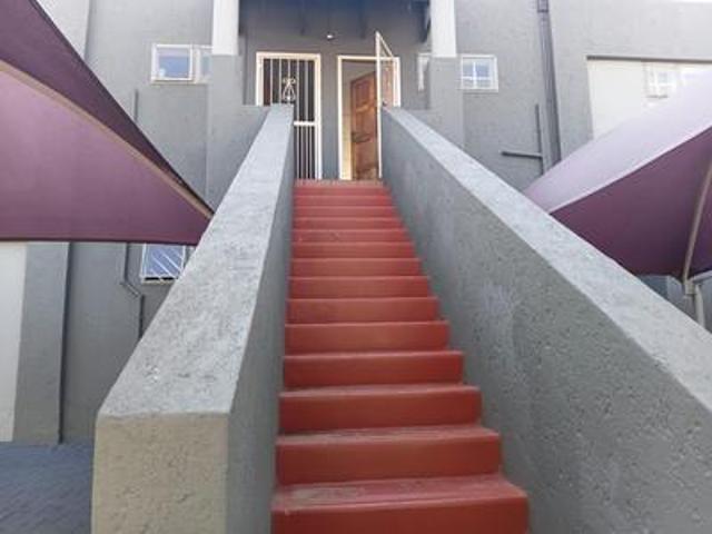 Townhouse for sale in Vosloorus, Gauteng