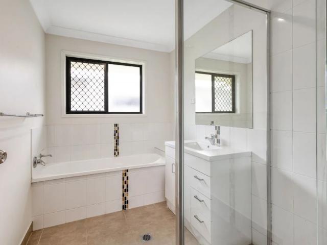 House for rent in Mount Low, Queensland