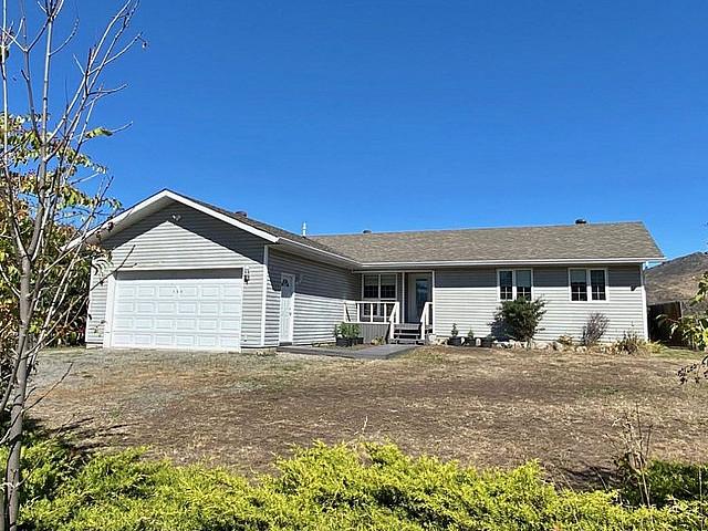 House for sale in Louis Creek, British Columbia