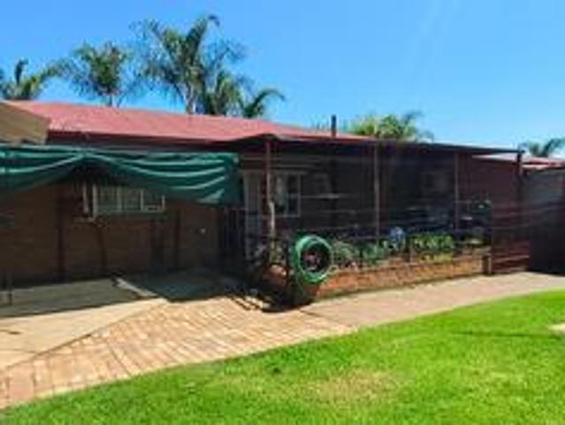 House for sale in Waterkloof, Gauteng
