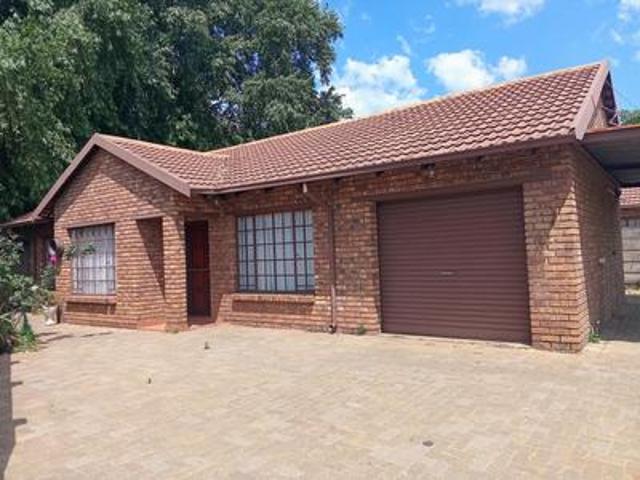 House for sale in Vanderbijlpark, Emfuleni Local Municipality