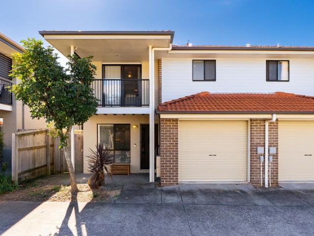 Townhouse for sale in Toombul, Queensland