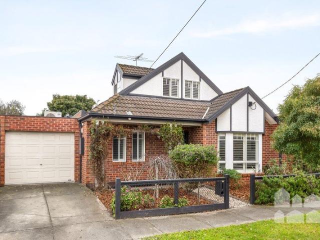 Townhouse for sale in Camerons Creek, Victoria