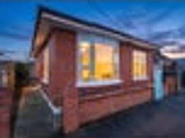 House for sale in Otakou