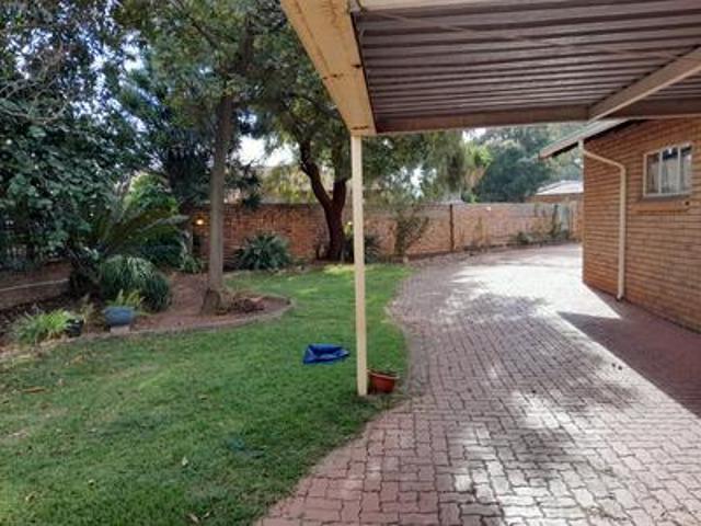 House for sale in Akasia, Gauteng