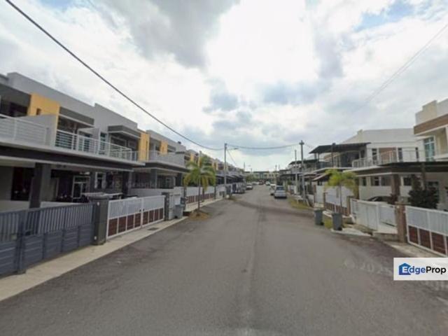 House for sale in Malaka