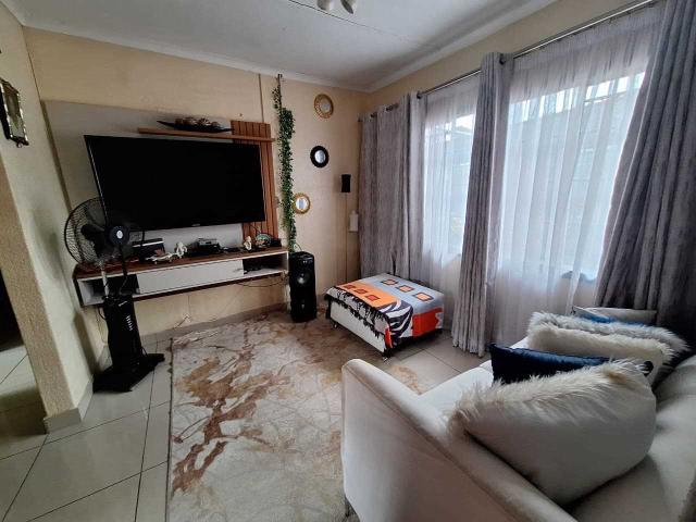House for sale in Waterkloof, Gauteng