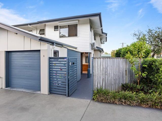 Townhouse for sale in Toombul, Queensland