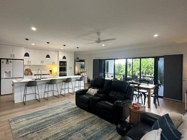 House for sale in Horseshoe Bay, Townsville City