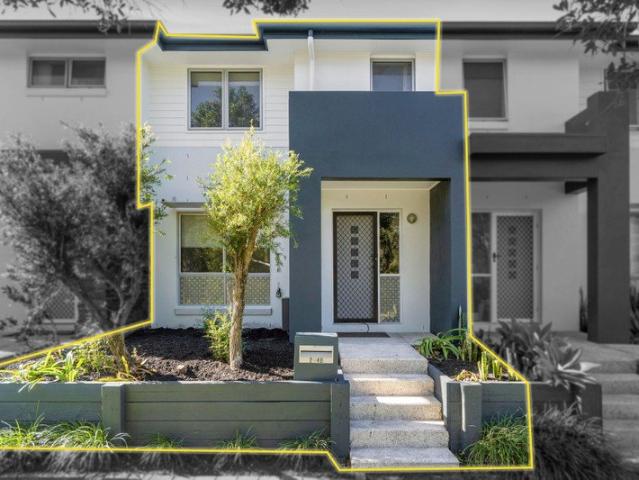 Townhouse for sale in Fernbrook, Queensland