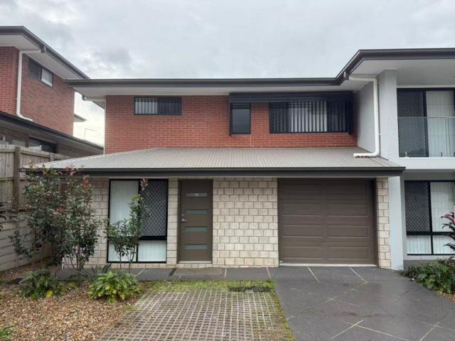Townhouse for sale in Toombul, Queensland