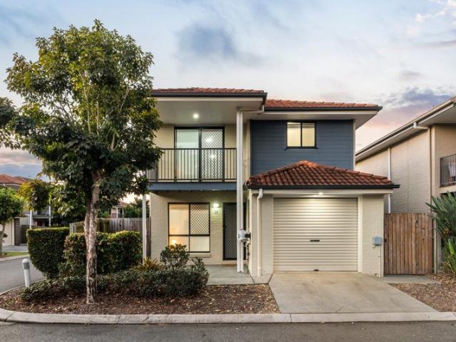 Townhouse for sale in Toombul, Queensland