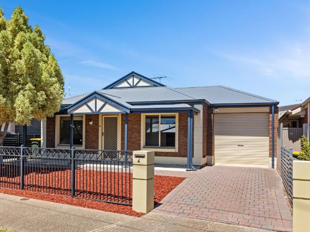 House for sale in City Of Charles Sturt, Horseshoe Creek