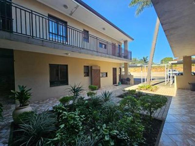 Apartment for sale in Mount Moreland, Kwazulu-natal