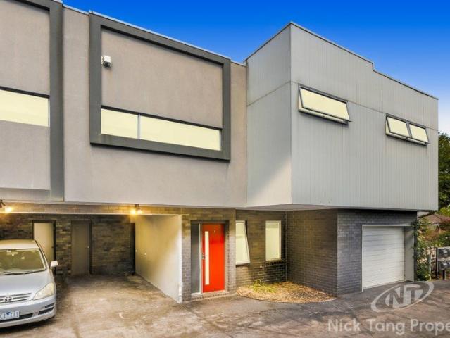 Townhouse for sale in Camerons Creek, Victoria