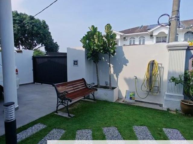 House for rent in Malaka