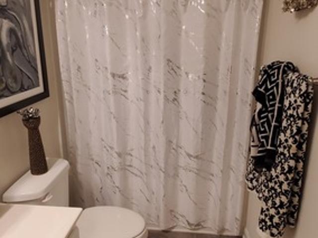 Room for rent in Oakwood, Georgia