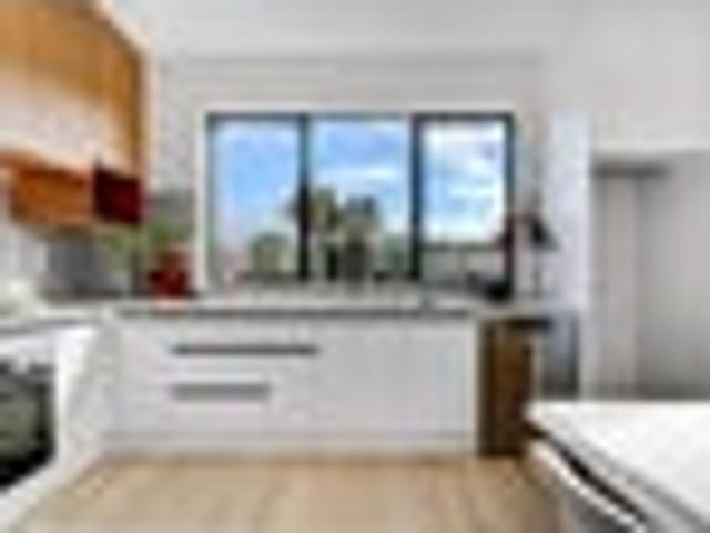 Townhouse for sale in Mount Wellington