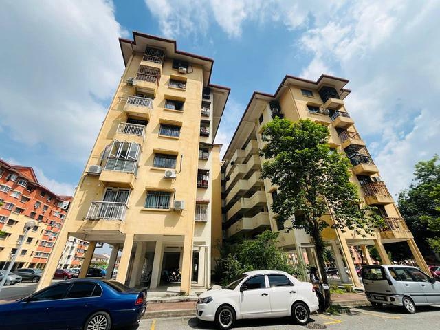 Apartment for sale in Petaling, Damansara Damai