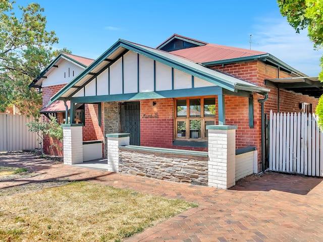 Room for rent in Horseshoe Creek, South Australia