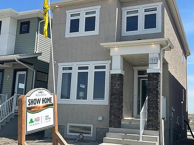 House for sale in Winnipeg