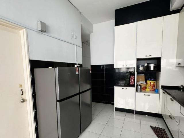 Room for rent in Petaling, Alam Impian