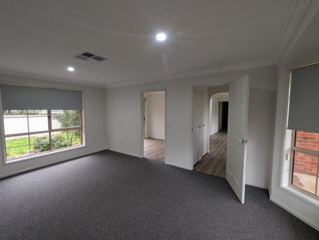 House for rent in West Wodonga, Victoria