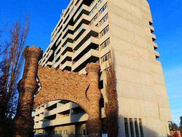 House for sale in Wedgewood, Alberta