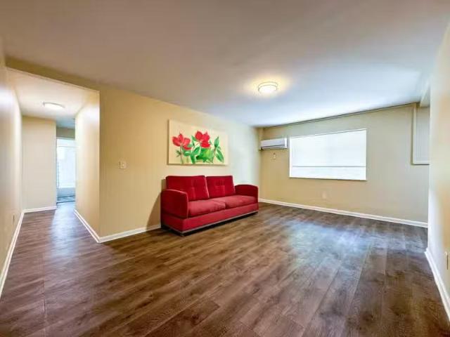 Condo for rent in Flint