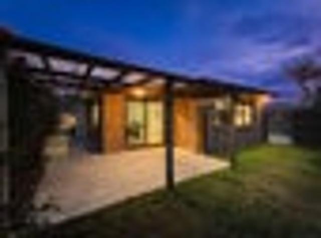 House for sale in Waikanae Beach, Wellington