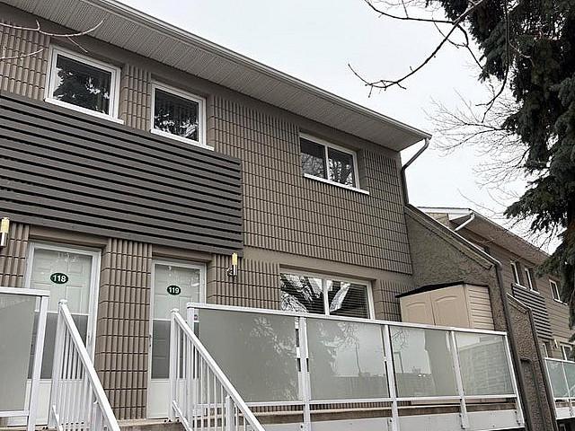 House for sale in East St. Paul, Manitoba