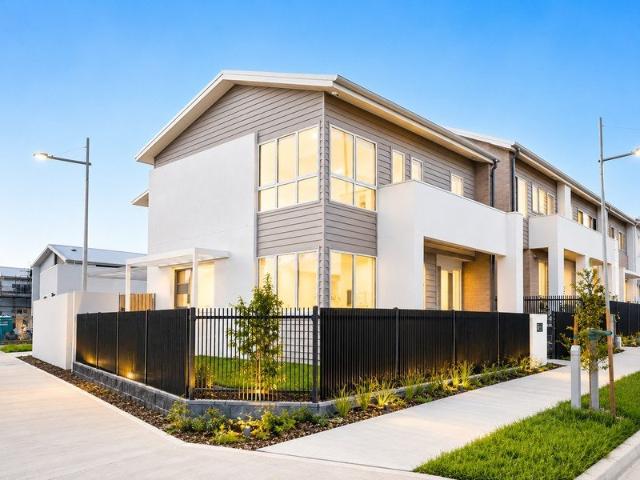 Cottage for sale in Sydney, New South Wales