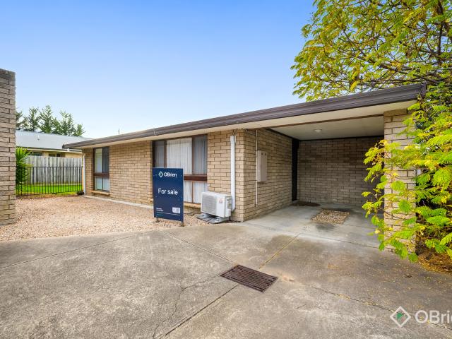 Apartment for sale in Bairnsdale, Victoria