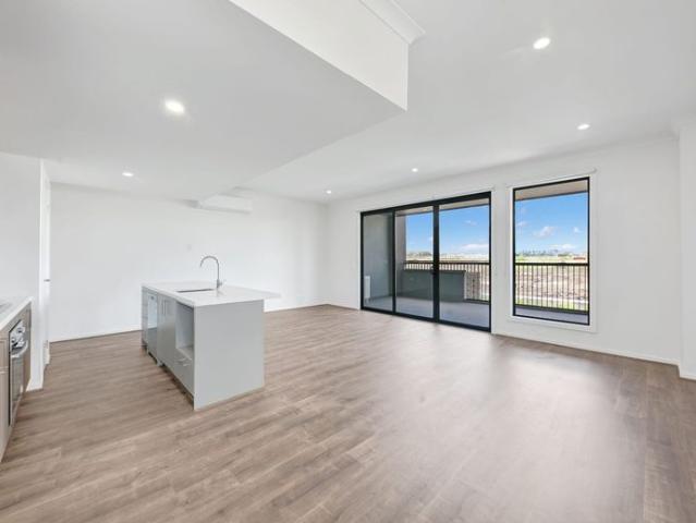 Townhouse for rent in Katalia, Melbourne